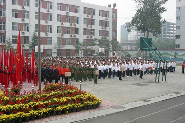 郑州市第六十中学_郑州六十中学校地址电话及招生信息